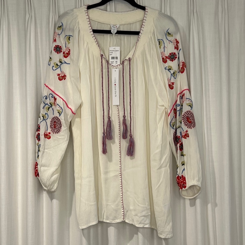 Intro Cream and Red Embroidered Floral Tassel Blouse